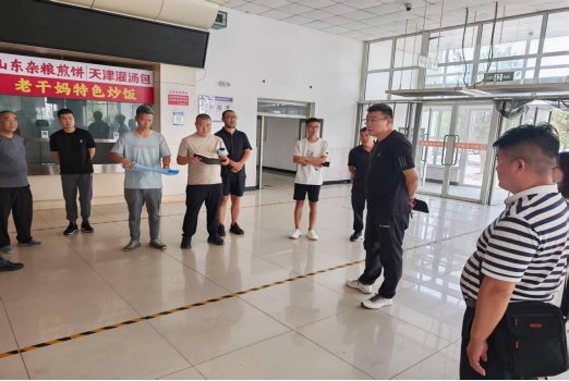 筑牢安全防线，提升服务品质——后勤管理处召开学院餐厅后厨改造工程现场布置会